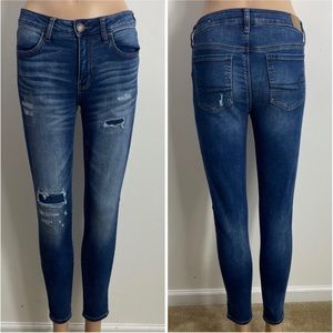 American Eagle Super Stretch Jegging Distressed jeans size 6 Short